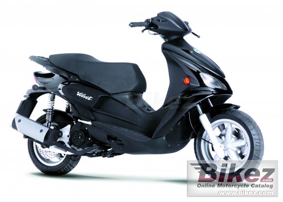 2008 Benelli Velvet 125 photo
